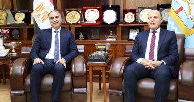 محافظ كفر الشيخ يبحث مع رئيس حماية المستهلك ضبط الأسواق وأسعار السلع جانب من اللقاء