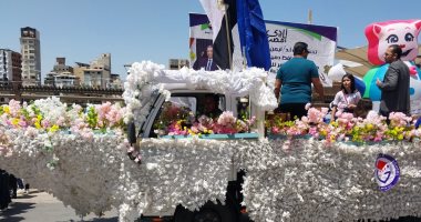 سفينة على الطريق العام.. شاهد كيف شاركت "تعليم دمياط" فى العيد القومى للمحافظة