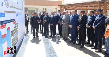 محافظ القاهرة وقيادات صندوق تحيا مصر يفتتحون أسوق حضارية بالمقطم محافظ القاهرة وقيادات صندوق تحيا مصر يفتتحوا أسوق حضارية بالمقطم