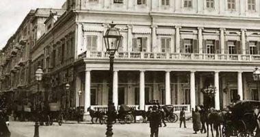 حكاية بورصة القطن بالإسكندرية أقدم بورصات العالم.. أهم الصفقات العالمية عقدت فى أرض عروس البحر المتوسط.. طويل التيلة أهم إنتاجها عالميا.. وخبير أثرى: أنشئ مبنى البورصة 1899 فى عهد الخديوى عباس الثانى.. صور