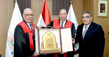جامعة المنصورة تمنح النائب العام الدكتوراه الفخرية لإسهاماته فى دعم العدالة جامعة المنصورة تمنح النائب العام الدكتوراه الفخرية