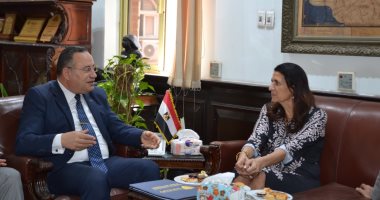 رئيس جامعة الإسكندرية يستقبل وفد هيئة الفولبرايت بالقاهرة لبحث سبل التعاون جانب من اللقاء