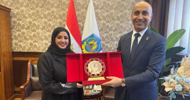 رئيس جامعة دمنهور والملحق الثقافي لسفارة البحرين