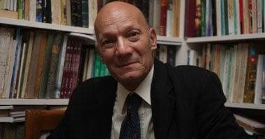 القناة الوثائقية المصرية تعرض الليلة فيلم "عمر من الشعر" عن أحمد عبد المعطي حجازي