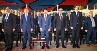 وزير الرياضة ومحافظ القاهرة ورئيس نادى الزهور يفتتحون 9 ملاعب بفرع مدينة نصر خلال افتتاح الملاعب