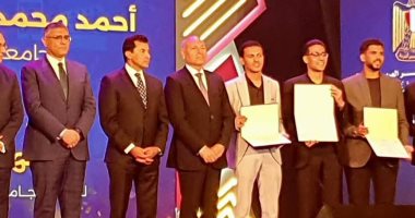 جامعة أسيوط تحصد 11 جائزة فى "مهرجان إبداع 13" بالمجالات الفنية والثقافية والفنية جانب من الحدث