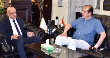 محافظ الأقصر يستقبل نائب وزير الصحة خلال زيارته للمنشآت الطبية لخدمة المواطنين.. صور