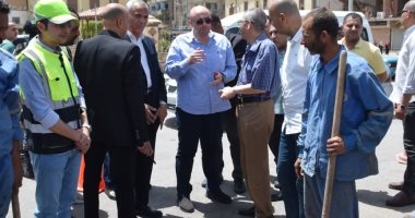 محافظ بنى سويف يتفقد أعمال إصلاح تسريب بشبكة المياه بميدان المديرية