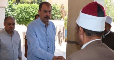 محافظ سوهاج يلتقى المواطنين للاستماع إلى طلباتهم عقب صلاة الجمعة اللواء دكتور عبد الفتاح سراج محافظ سوهاج