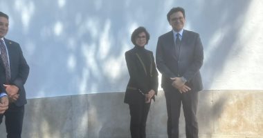 وزير الثقافة ونظيرته الفرنسية فى جولة بجناح مصر ببينالى فينيسيا للعمارة