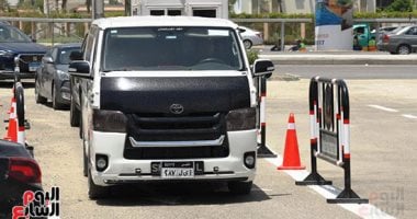 وصول جثمان زوجة محمد مصطفى شردى لمسجد الشرطة 