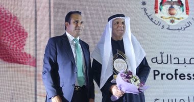 الشبكة نيوز : 
                                            الأردن يكرم المسرحي إسماعيل عبد الله الأمين العام للهيئة العربية للمسرح
                                        