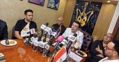 الشبكة نيوز : 
                                            تامر حسين والمالكى يحضران اجتماع الموسيقيين بشأن الأمور الخاصة بالمؤلفين والملحنين
                                        