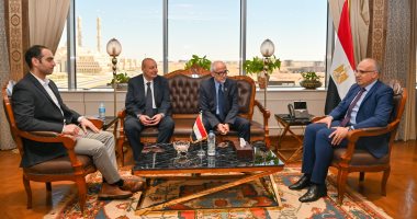 وزير الرى يبحث مع مدير معهد البحر الأبيض المتوسط للمياه التعاون فى مجال المياه وزير الرى يبحث مع مدير معهد البحر الأبيض المتوسط للمياه التعاون فى مجال المياه