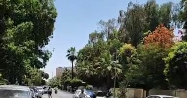 وصلت 42ْ.. ارتفاع درجات الحرارة تخفى الناس من وسط مدينة الأقصر.. فيديو طقس الأقصر