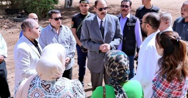 محافظ سوهاج يتفقد محطة إكثار الدواجن بحى غرب ويوجه بإنتاج سلالات جديدة جانب من جولة محافظ سوهاج