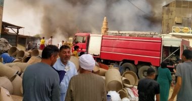 حريق في مخزن خردة بمنطقة أبو سمران الشرقية.. صور سيارات إطفاء