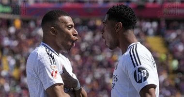 الشبكة نيوز : 
                                            برشلونة ضد الريال.. مبابى يسجل ثالث أهداف الملكى 3-4 بالدقيقة 70 
