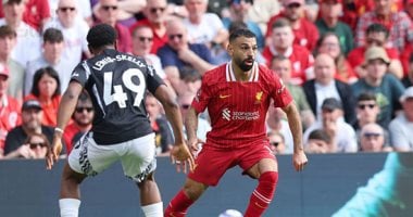 الحلم نيوز : 
                                            أرسنال يفرض التعادل على ليفربول 2-2 في الدوري الإنجليزي.. فيديو وصور
                                        