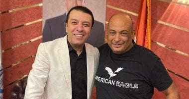 الشبكة نيوز : 
                                            مصطفى كامل يتعاون مع فارس فهمي في أغنيتين ضمن ألبوم الجديد
                                        