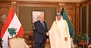 فى مساعٍ لإعادة لبنان لموقعه فى المحيط العربي.. "عون" يستكمل جولاته العربية بزيارة الكويت.. ويعلن: نؤيد المبادرة العربية للسلام.. مصر المحطة المقبلة.. ووزير الإعلام اللبناني: مرحلة جديدة من الانفتاح الرئيس جوزيف عون فى الكويت