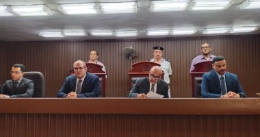 تأجيل محاكمة عامل وعمه قتلا شابا فى شبرا الخيمة ليونيو المقبل هيئة المحكمة