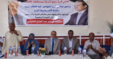 محافظ الأقصر يعلن بدء أعمال الغاز الطبيعى فى أغسطس بنجع الترعة الشرقى جانب من الجولة