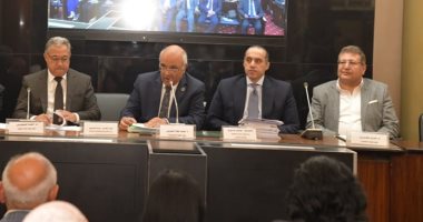 ممثل المستأجرين يطالب بتأجيل قانون الإيجار القديم: يحقق نفعا للمالك ويضر المستأجر اجتماع اللجنة المشتركة من الإسكان والمرافق