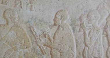 الأثاث الجنائزى وصقل الذهب..حرف يدوية خلدتها مقبرة بيتوزيرس بتونا الجبل