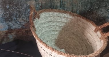 المقاطف.. صناعة تراثية من النخيل تتوارثها الأجيال وتحمل هوية الريف.. صور