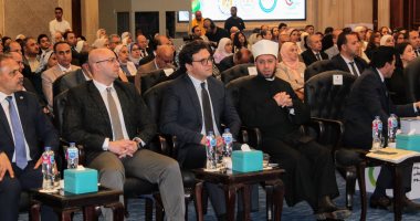 وزير الثقافة يشارك في إطلاق الخطة العاجلة للسكان والتنمية والبرنامج القومي للوقاية