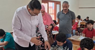 وكيل تعليم الغربية يتفقد عدداً من المدارس بطنطا ويشدد على الالتزام بالضوابط الامتحانية جانب من الجولة
