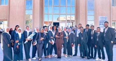 "جذورنا تتحدث".. حملة طلابية لإحياء التراث الثقافى فى محافظة المنيا فريق مشروع التخرج