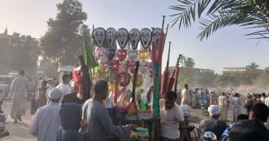 مرماح وألعاب تحطيب وألعاب شعبية.. قرية الترامسة بقنا تحتفل بمولد الشيخ حسن أبو عامر.. أهالي القرية: الاحتفال ينظم سنويا.. ونشارك في لعبة التحطيب منذ 40 عاما.. صور العاب شعبية في المولد