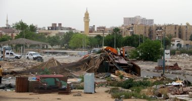 إزالة التعديات والعشوائيات بنادى المنتزه