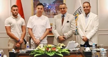 محافظ جنوب سيناء يبحث تنظيم مهرجان عالمى فى شرم الشيخ .. التفاصيل جانب من اللقاء