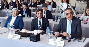 نيوز برو : 
                                            حسام هيبة: نجاح الدولة في قطاع الطاقة المتجددة يحفز جذب الاستثمارات بباقي القطاعات
                                        
