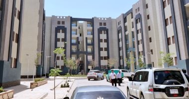 مدن الجيل الرابع.. أخميم الجديدة تتشكل برؤية عمرانية وخدمية متكاملة.. تضم 2432 وحدة إسكان اجتماعى وتسليم ما يقرب من 700 وحدة لمستحقيها.. والمشروع ضمن جهود الدولة نحو خلق مجتمعات عمرانية متكاملة.. صور أخميم الجديدة