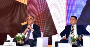 نيوز برو : 
                                            حسام هيبة: الحكومة تعد استراتيجيات مستدامة للتكامل الاستثمارى والتجارى مع الدول الأفريقية
                                        