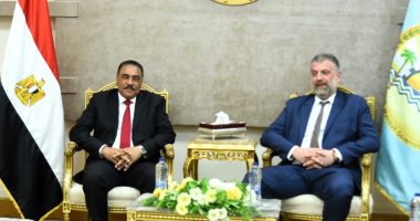 محافظ مطروح يستقبل القنصل العام لروسيا الاتحادية لبحث التعاون المشترك محافظ مطروح يستقبل القنصل العام لروسيا الاتحادية