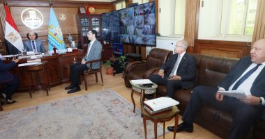 محافظ كفر الشيخ يناقش مشاكل الدوائر مع أعضاء مجلسى النواب والشيوخ