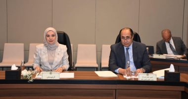 سفيرة البحرين بمصر تترأس اجتماع هيئة متابعة تنفيذ القرارات والالتزامات بالجامعة العربية