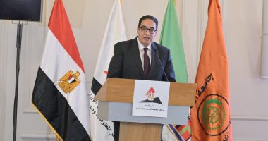 الإصلاحات الهيكلية والمؤسسية.. الطريق إلى نمو مستدام" مؤتمر علمى باقتصاد القاهرة الدكتور محمد سامي عبد الصادق رئيس جامعة القاهرة