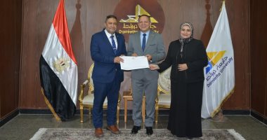 تكليف الدكتور باسم الديك بتسيير أعمال عميد كلية الطب البشرى جامعة دمياط