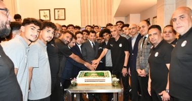 الشبكة نيوز : 
                                            وزير الرياضة يؤازر منتخب الشباب قبل مواجهة المغرب فى نصف نهائى أمم أفريقيا
                                        