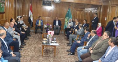 وزير الشباب ومحافظ القليوبية يجتمعان مع نواب البرلمان لبحث تطوير القطاع الشبابى والرياضى