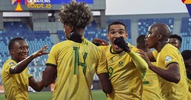 الشبكة نيوز : 
                                            جنوب أفريقيا تهزم نيجيريا وتتأهل لنهائي أمم أفريقيا في انتظار الفائز من مصر والمغرب
                                        