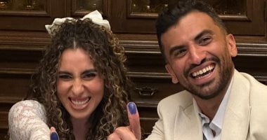 الشبكة نيوز : 
                                            صفقة القرن واستيقظت حرم الفنان.. هكذا احتفل يوسف حشيش ومنة القيعي بعقد قرانهما
                                        