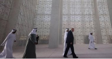 الحلم نيوز : 
                                            الرئيس الأمريكى يزور بيت العائلة الإبراهيمية فى أبوظبى
                                        