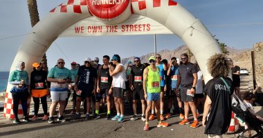 انطلاق فعاليات ماراثون للجرى بمدينة دهب لتنشيط السياحة.. فيديو وصور المشاركين في الماراثون